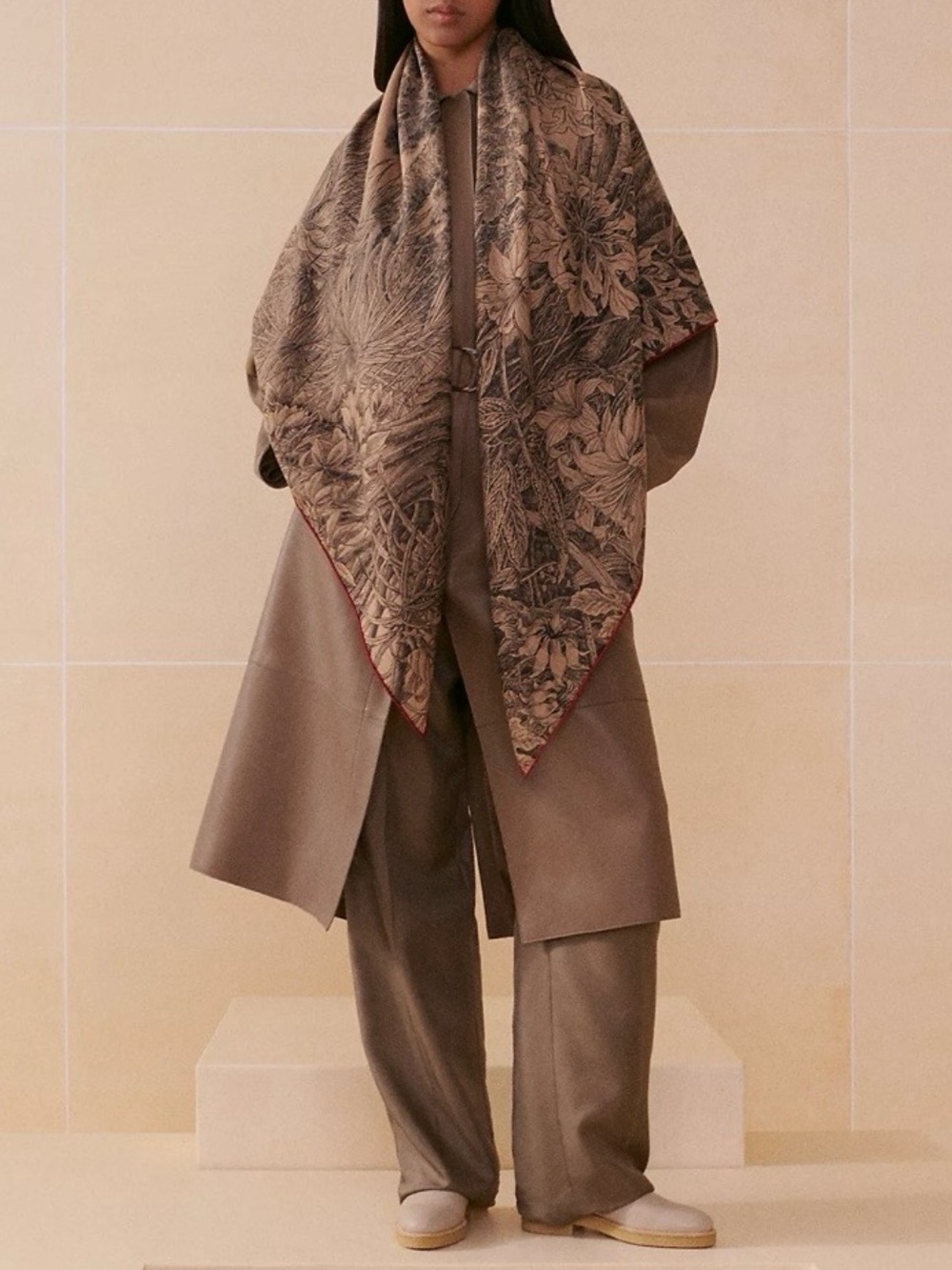 NWOT Hermès All'Orto Botanico di Palermo shawl 140